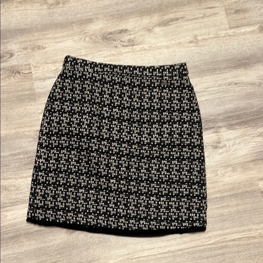 Tahari Black and White Mini Pencil Skirt for Cocktail